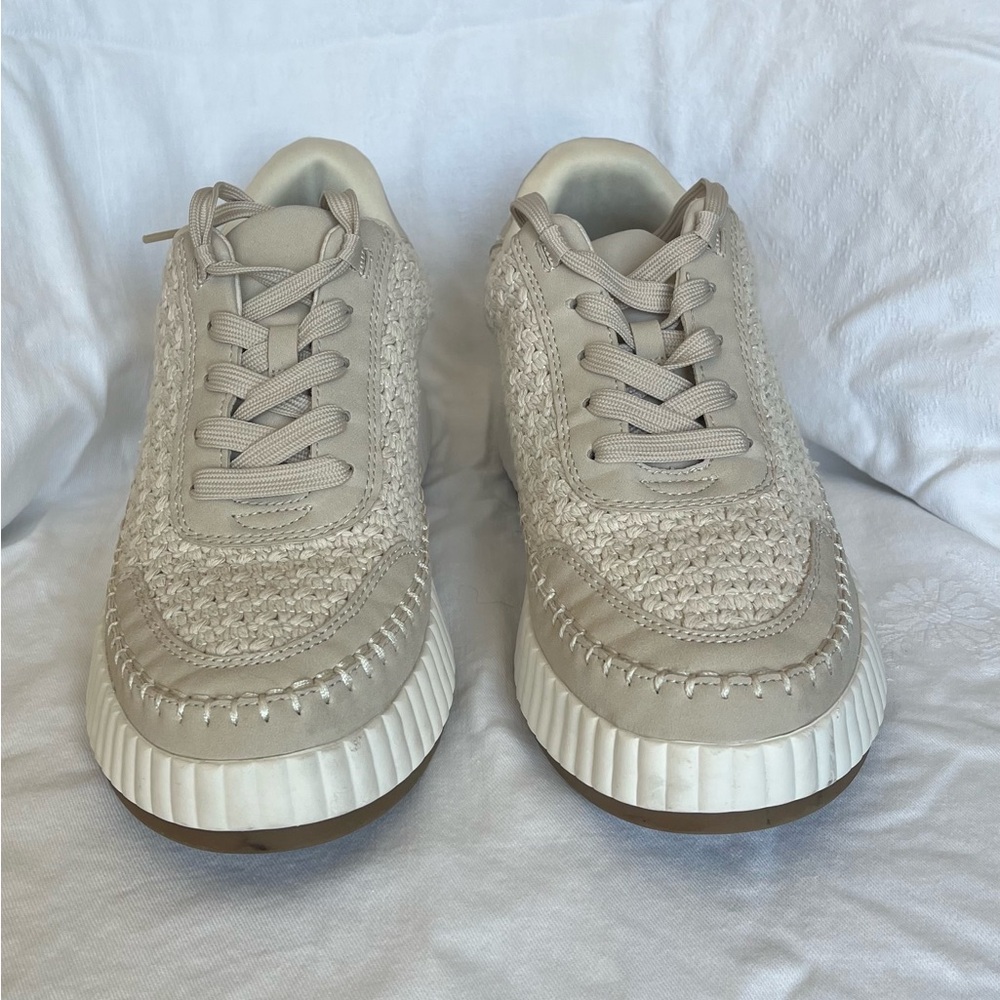 Dolce Vita Fay Sneakers - Picture 3 of 7